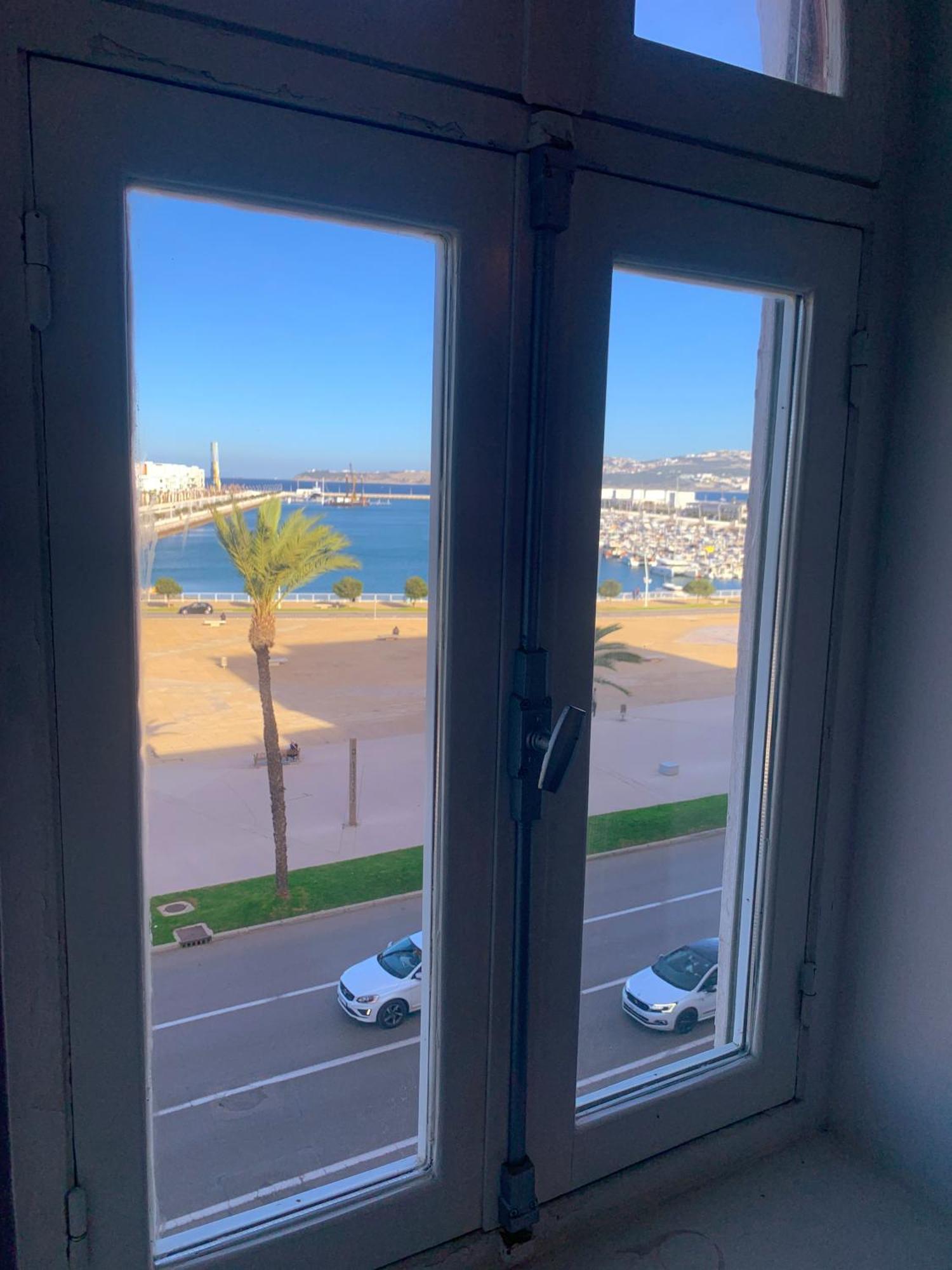 Apartment With Marina & Sunset View In *